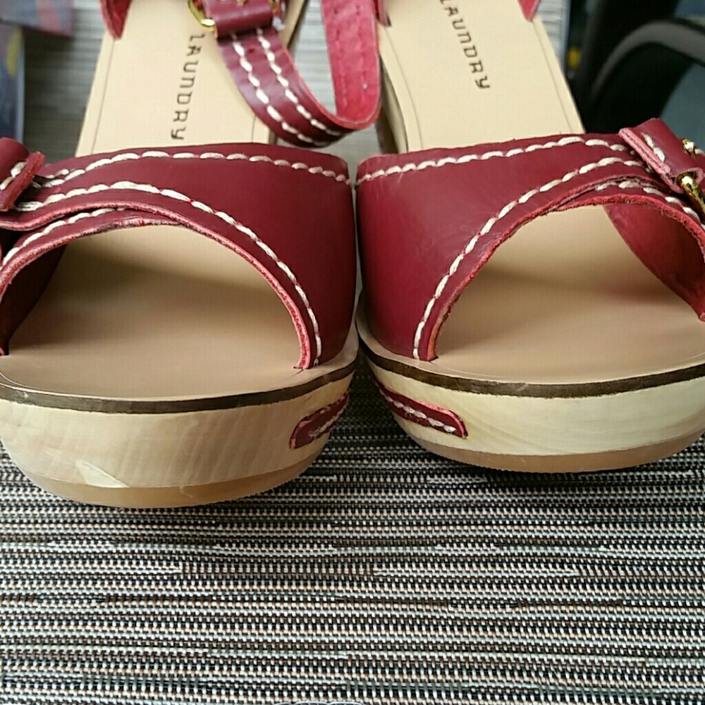 Chinese Laundry Wood and Leather Heels;-) - Picture 7 of 8